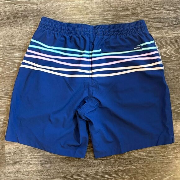 NWOT Chubbies Men’s The Moon Shadows 7” Classic Swim Trunk Navy Neon Stripe LG - Picture 2 of 7